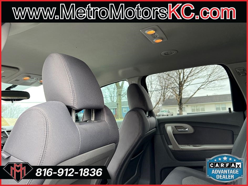 Chevrolet Traverse FWD 4dr LS 2012