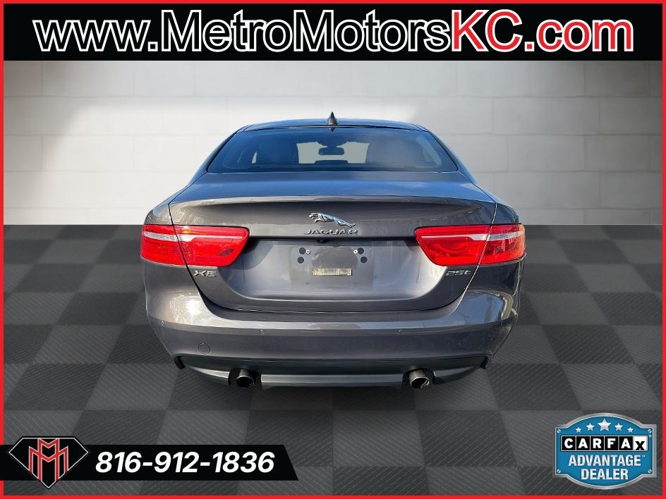 Jaguar XE 25t Prestige RWD 2017