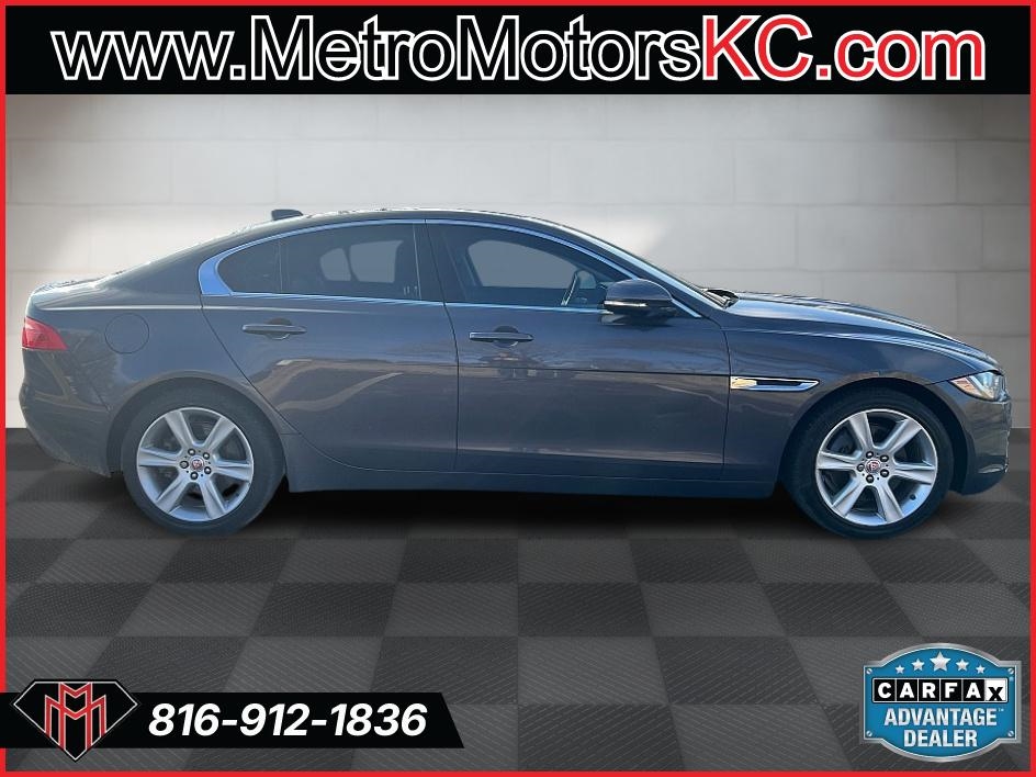 Jaguar XE 25t Prestige RWD 2017