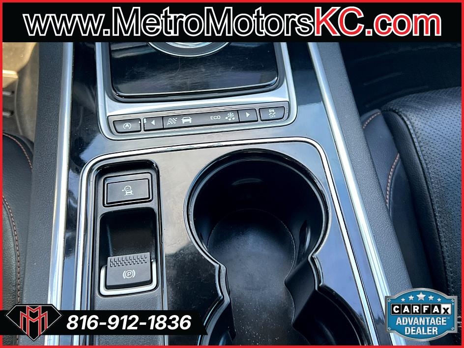 Jaguar XE 25t Prestige RWD 2017