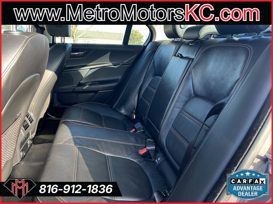 Jaguar XE 25t Prestige RWD 2017