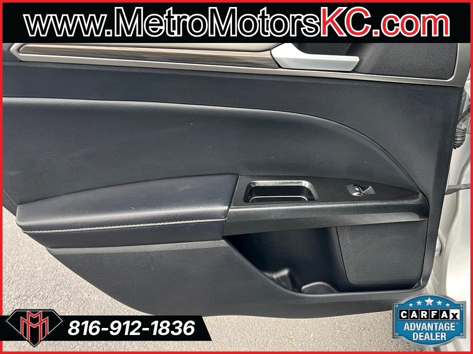 Ford Fusion SEL FWD 2019