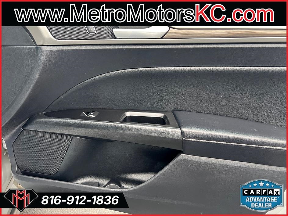 Ford Fusion SEL FWD 2019