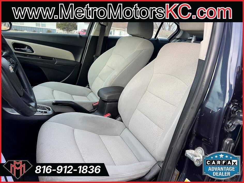 Chevrolet Cruze Limited 4dr Sdn Auto LT w/1LT 2016