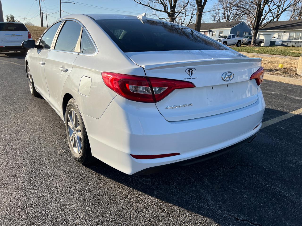 Hyundai Sonata 4dr Sdn 2.4L SE PZEV 2015