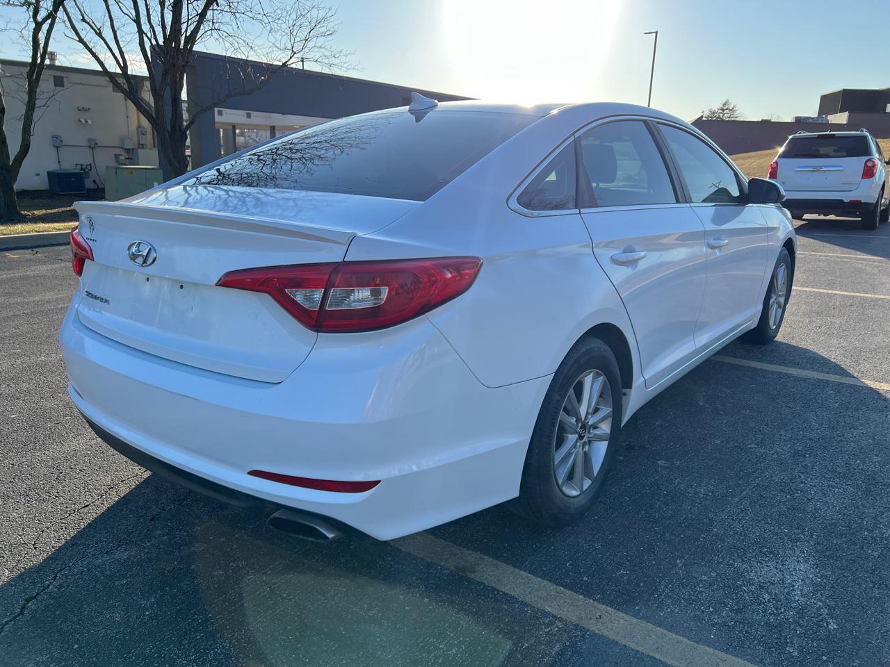 Hyundai Sonata 4dr Sdn 2.4L SE PZEV 2015