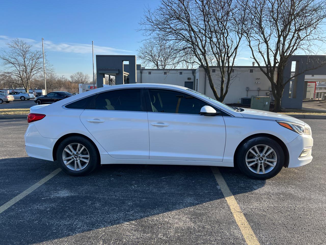 Hyundai Sonata 4dr Sdn 2.4L SE PZEV 2015