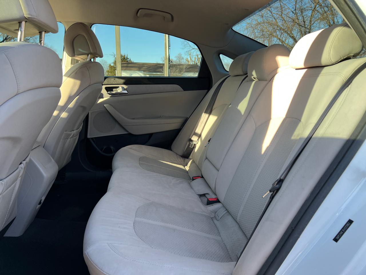 Hyundai Sonata 4dr Sdn 2.4L SE PZEV 2015