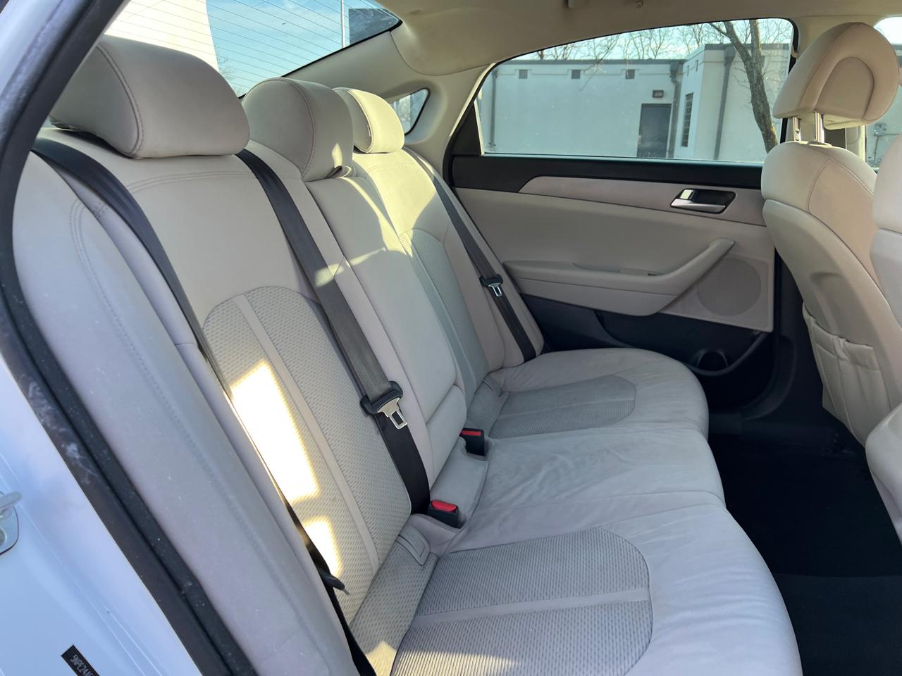 Hyundai Sonata 4dr Sdn 2.4L SE PZEV 2015