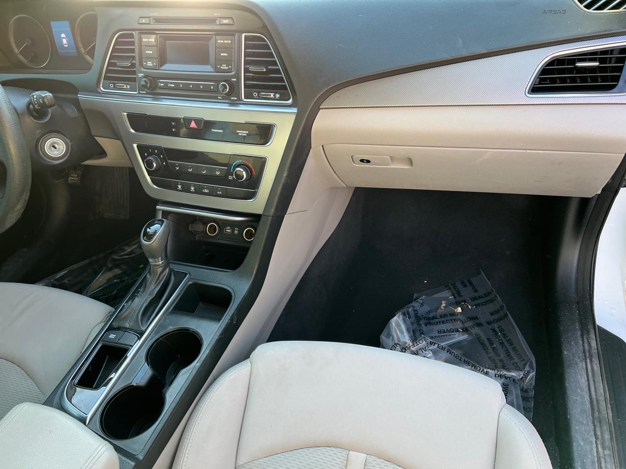 Hyundai Sonata 4dr Sdn 2.4L SE PZEV 2015