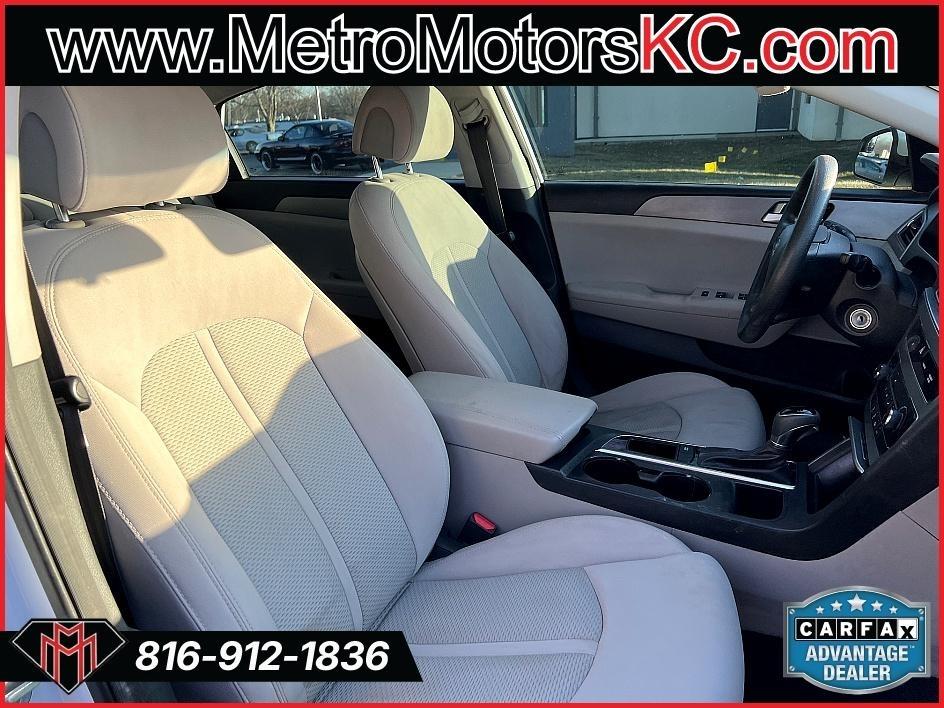 Hyundai Sonata 4dr Sdn 2.4L SE PZEV 2015