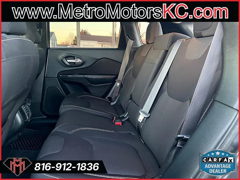 Jeep Cherokee 4WD 4dr Latitude 2015