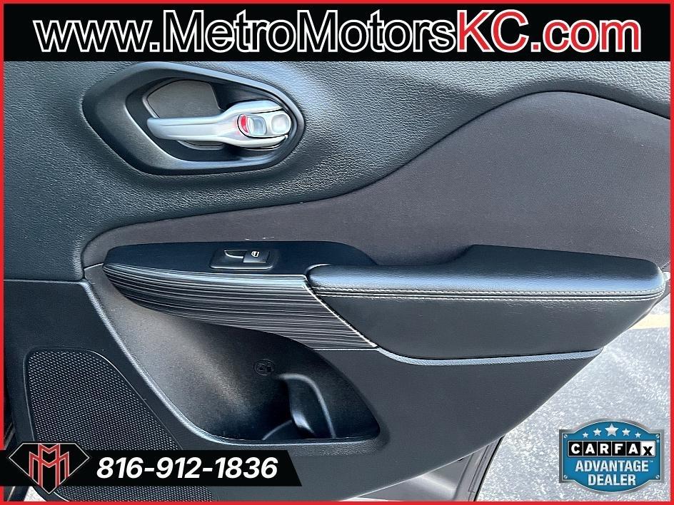 Jeep Cherokee 4WD 4dr Latitude 2015