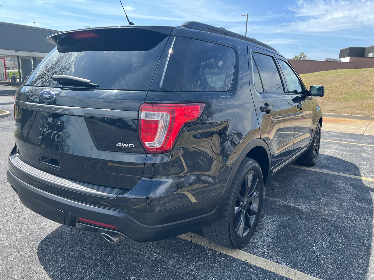 View vehicle photo 5