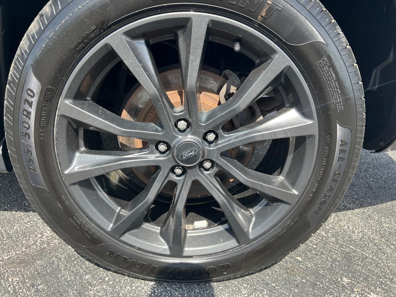 Ford Explorer XLT 4WD 2018