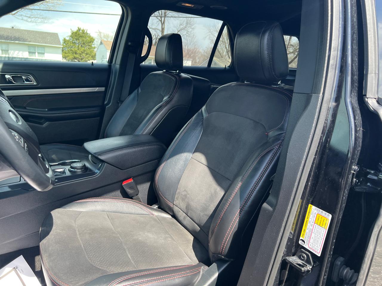 Ford Explorer XLT 4WD 2018