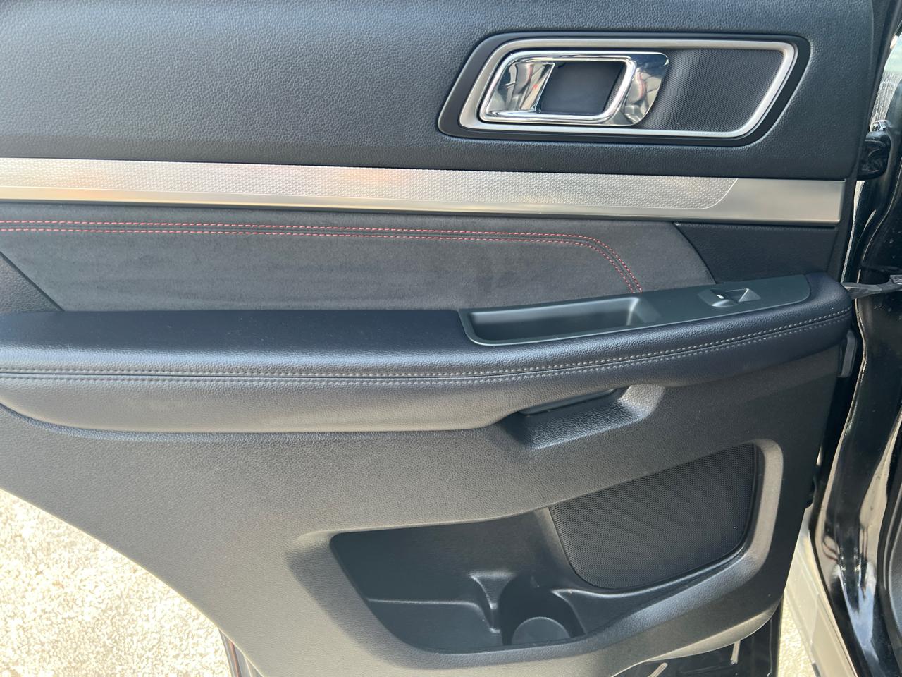 Ford Explorer XLT 4WD 2018