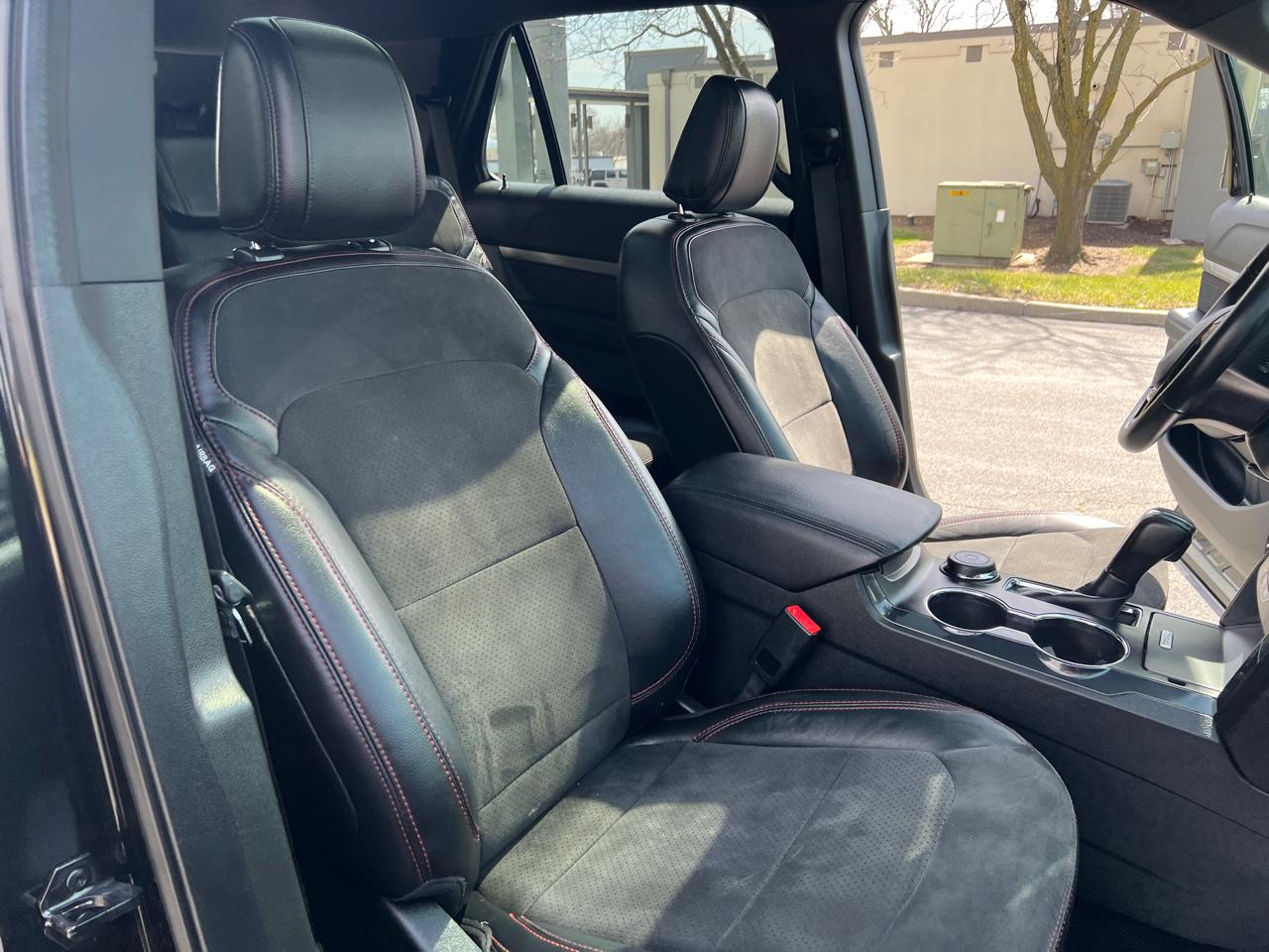 Ford Explorer XLT 4WD 2018