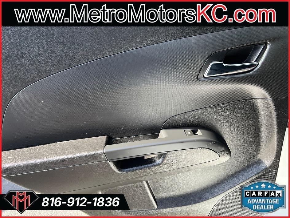 Chevrolet Sonic 4dr Sdn Auto LTZ 2015