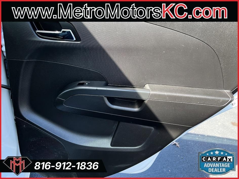 Chevrolet Sonic 4dr Sdn Auto LTZ 2015