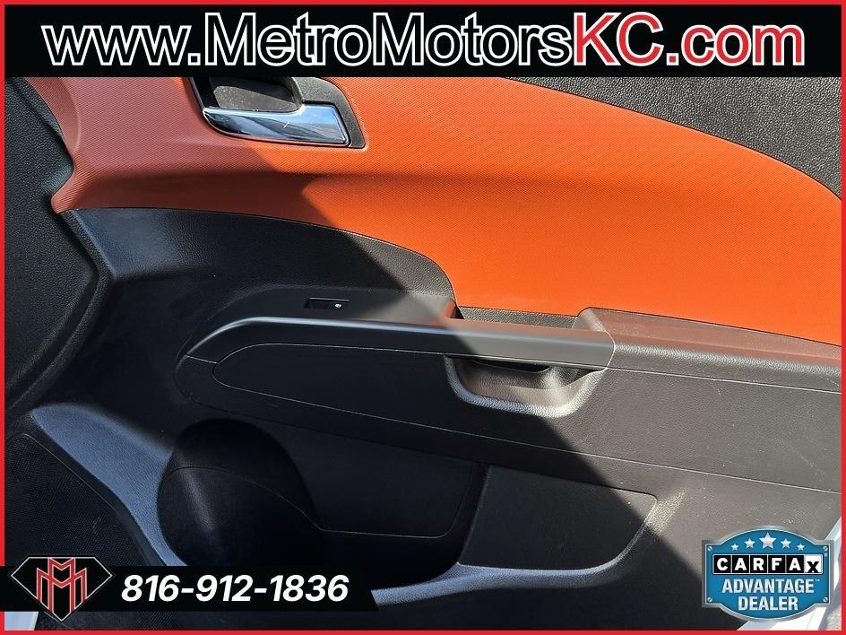 Chevrolet Sonic 4dr Sdn Auto LTZ 2015