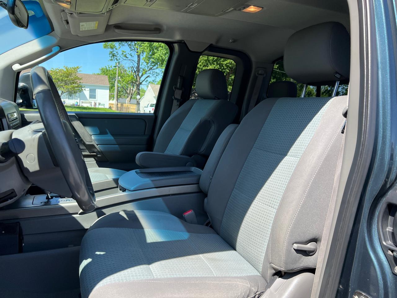 Nissan Titan SE King Cab 4WD 2005