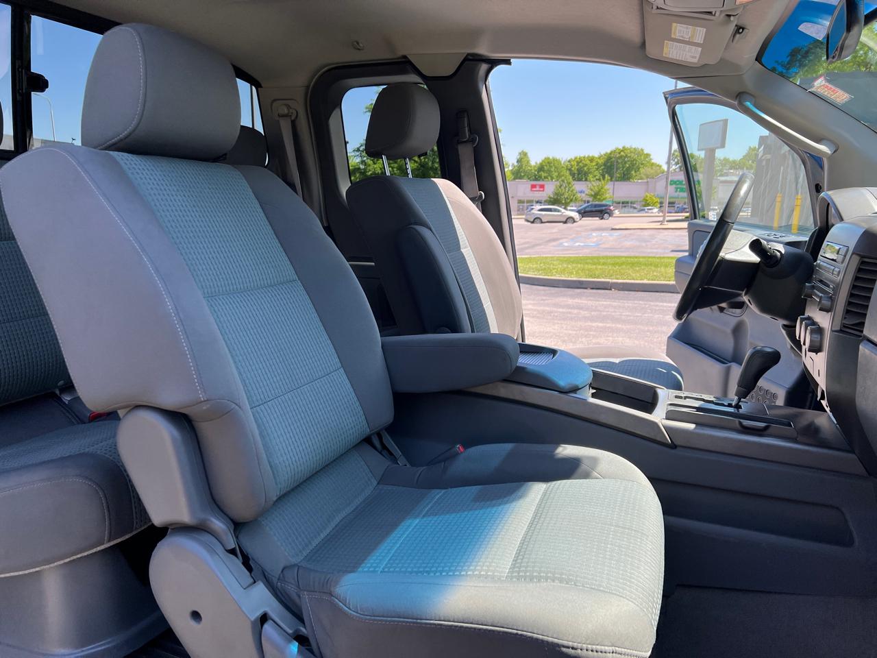 Nissan Titan SE King Cab 4WD 2005