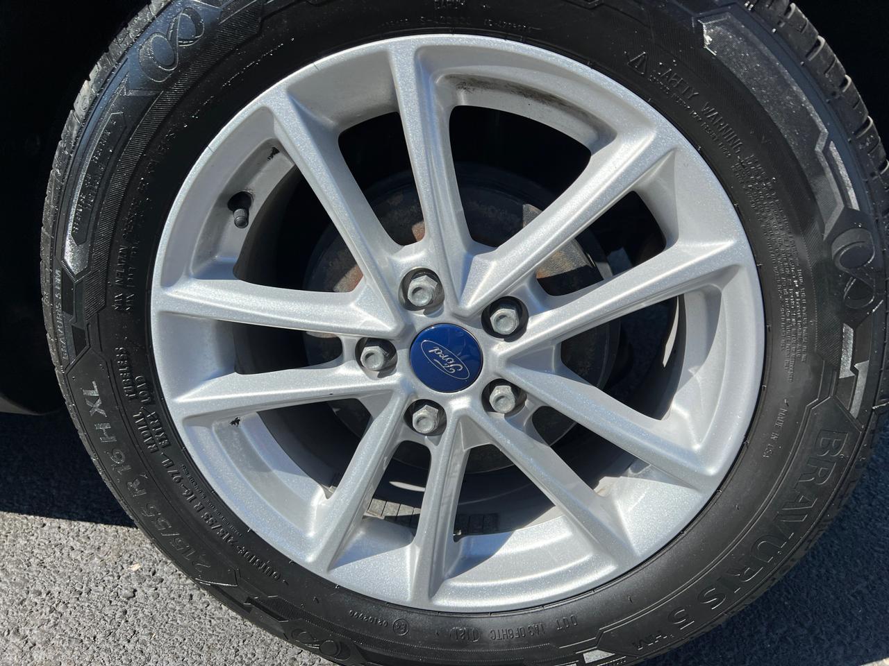 Ford Focus SE Hatch 2017