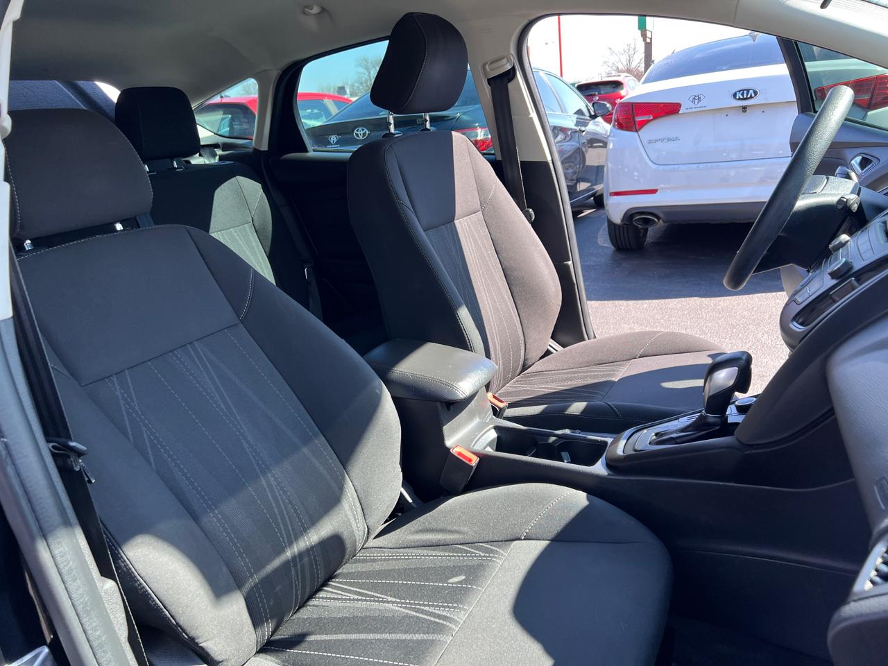 Ford Focus SE Hatch 2017