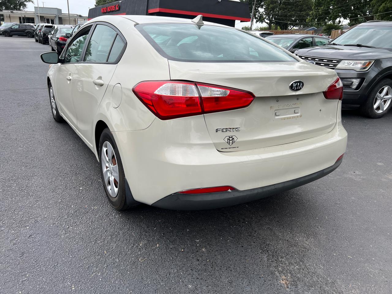 Kia Forte 4dr Sdn Auto LX 2015