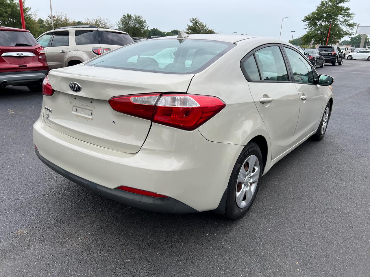 Kia Forte 4dr Sdn Auto LX 2015