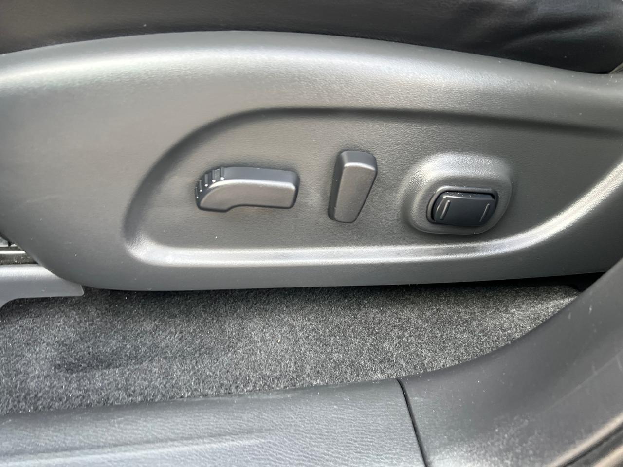 Nissan Pathfinder FWD SL 2020