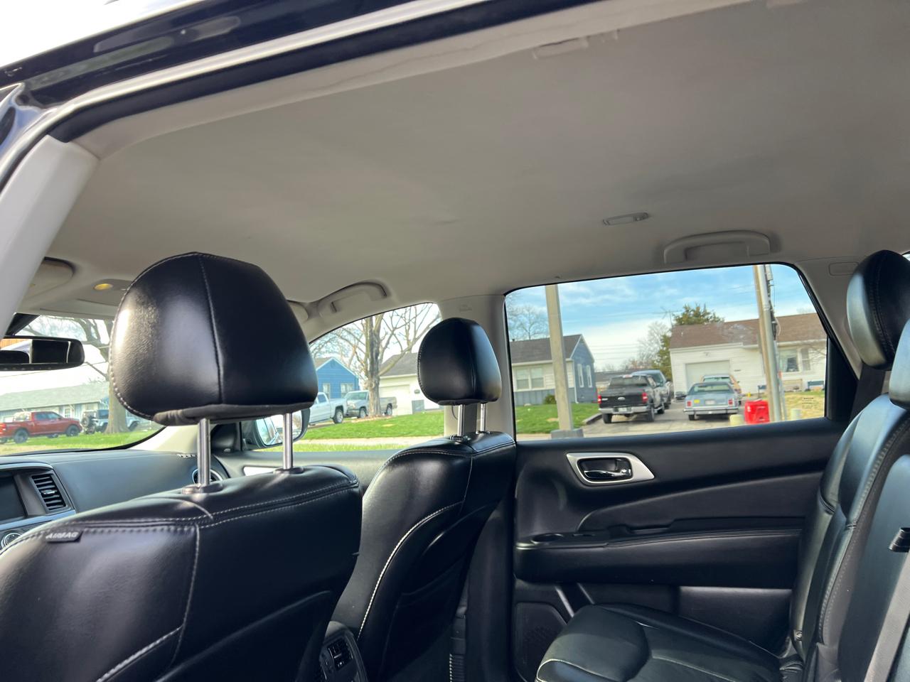 Nissan Pathfinder FWD SL 2020