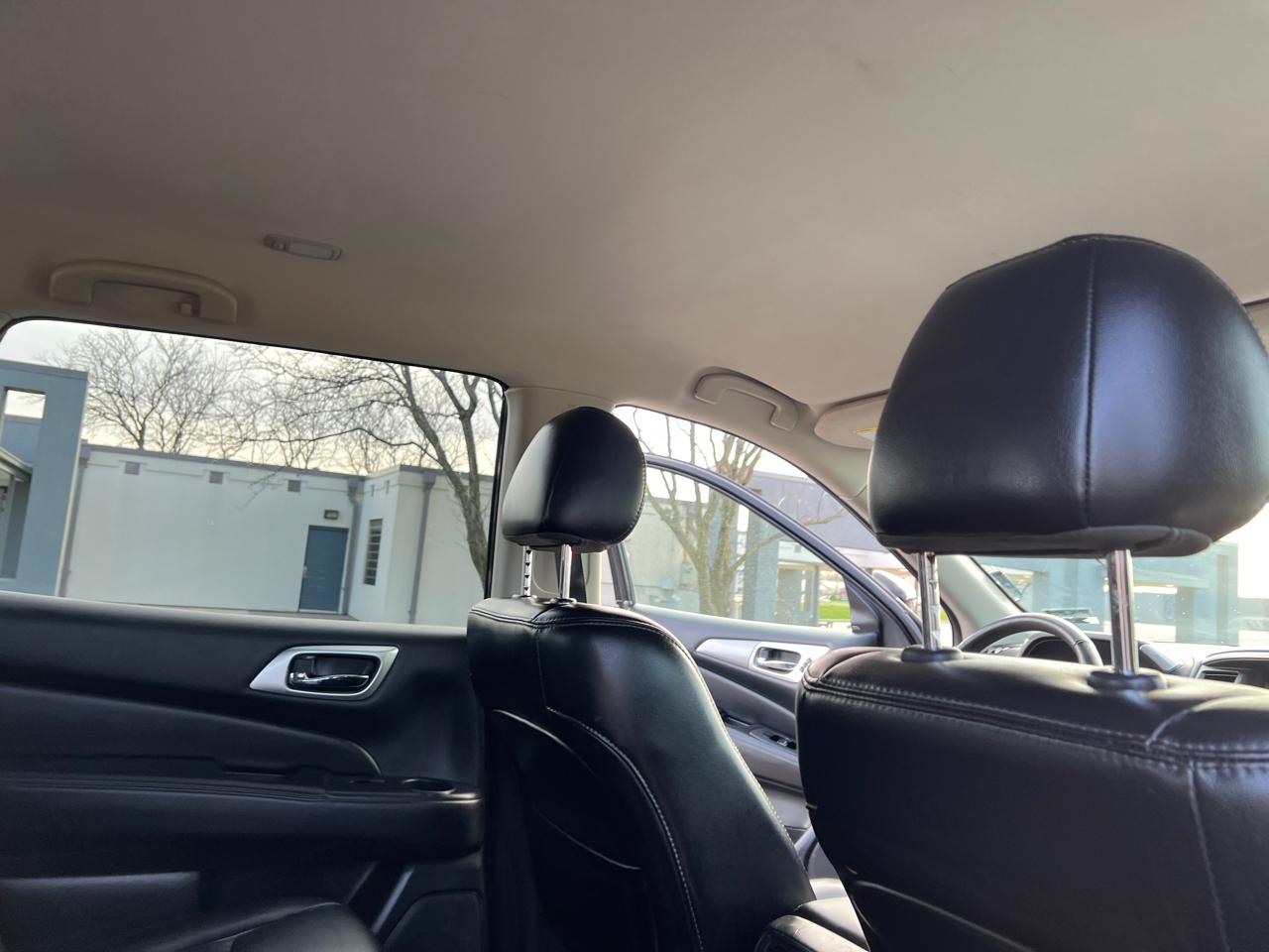 Nissan Pathfinder FWD SL 2020