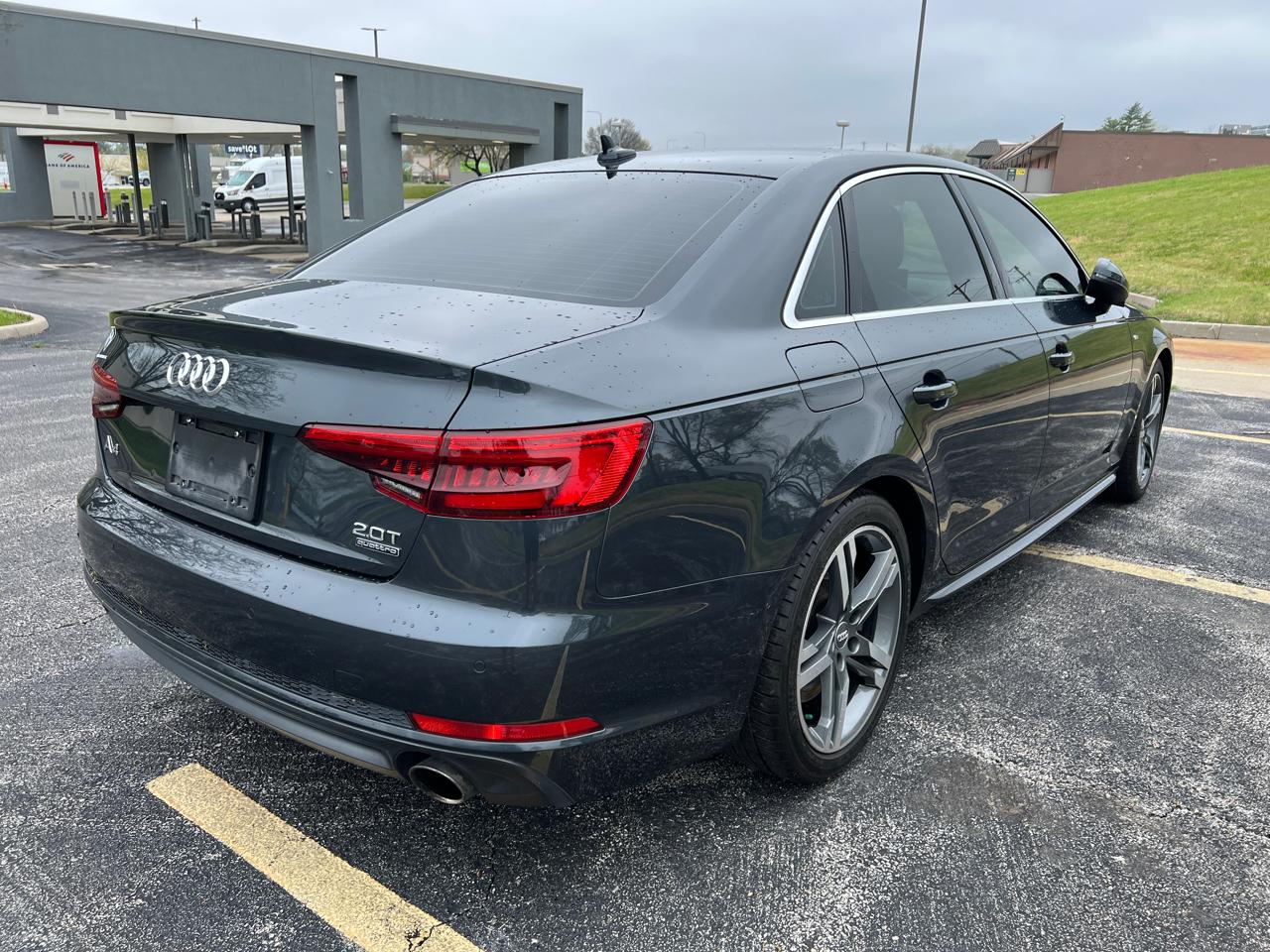 Audi A4 2.0 TFSI Auto Premium Plus quattro AWD 2017