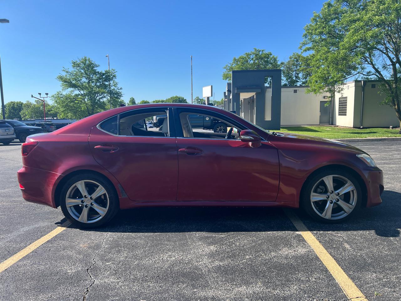 Lexus IS 250 4dr Sport Sdn Auto RWD 2012