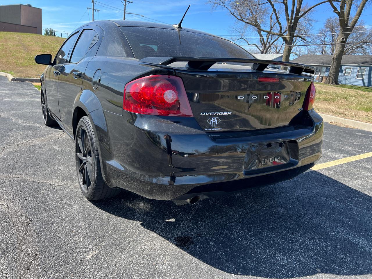 Dodge Avenger 4dr Sdn SXT 2014