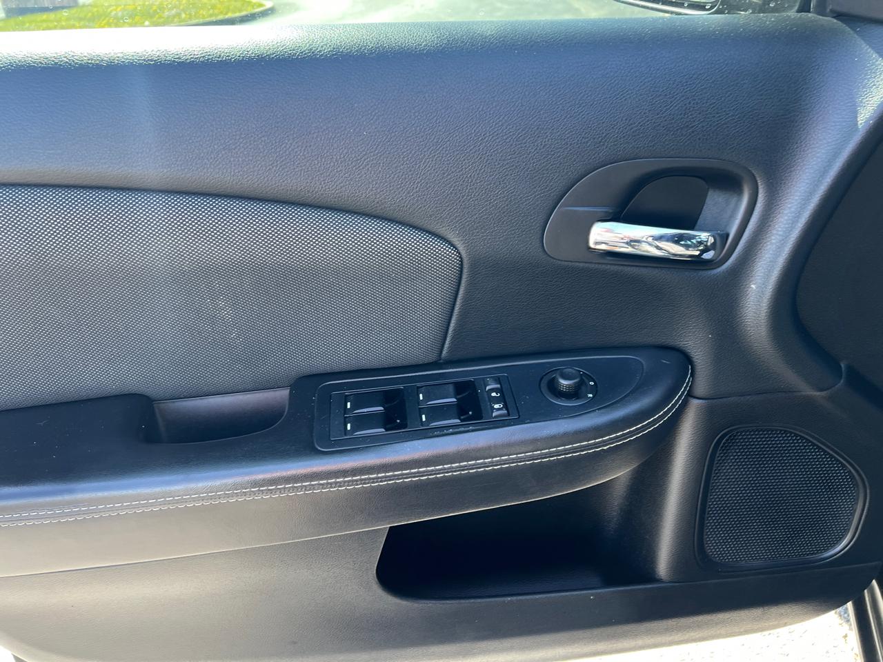 Dodge Avenger 4dr Sdn SXT 2014