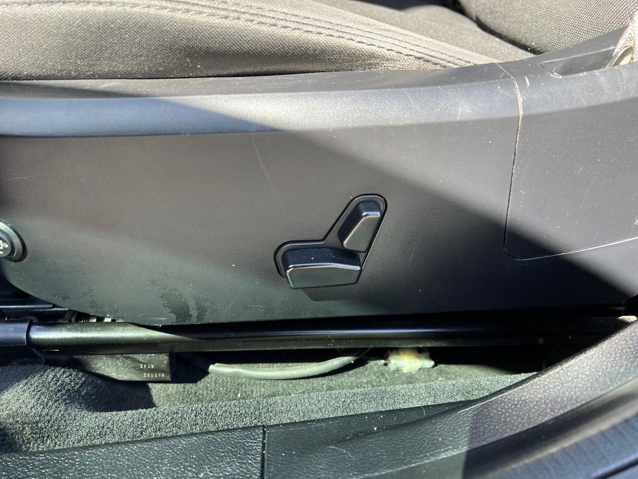 Dodge Avenger 4dr Sdn SXT 2014