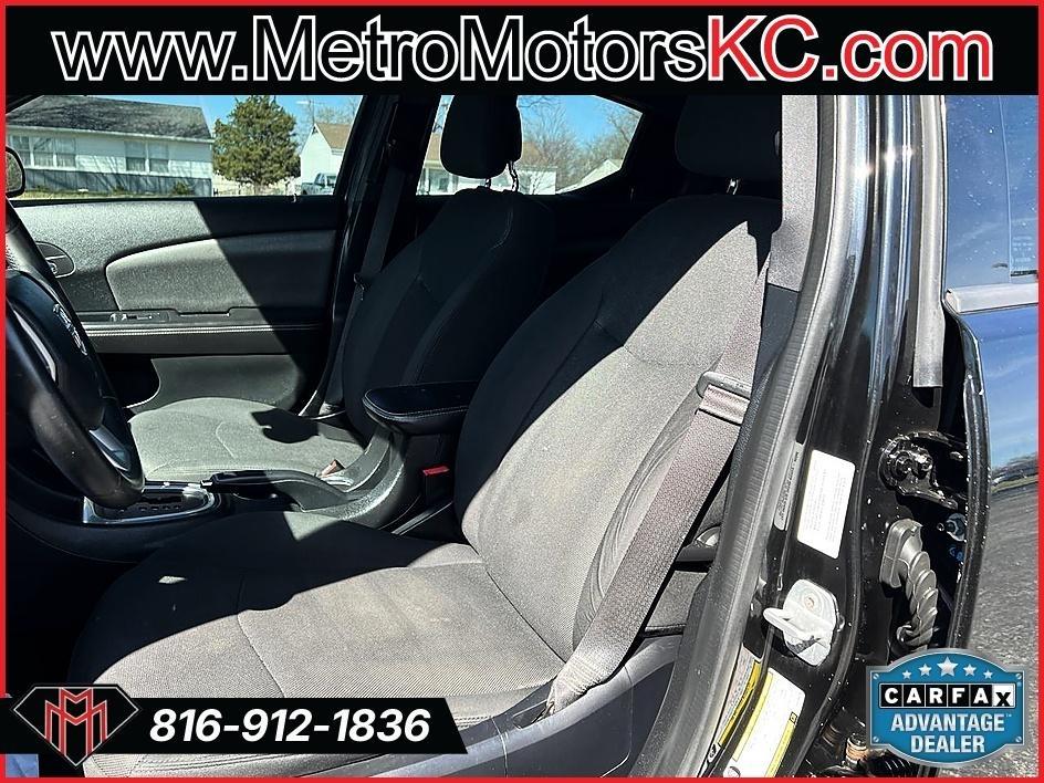 Dodge Avenger 4dr Sdn SXT 2014