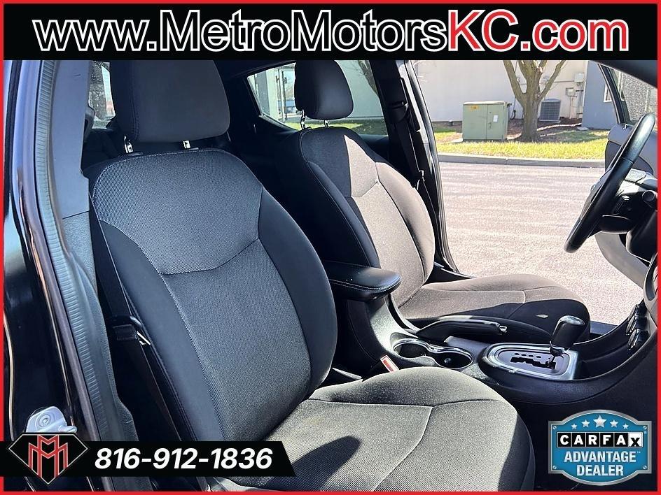 Dodge Avenger 4dr Sdn SXT 2014