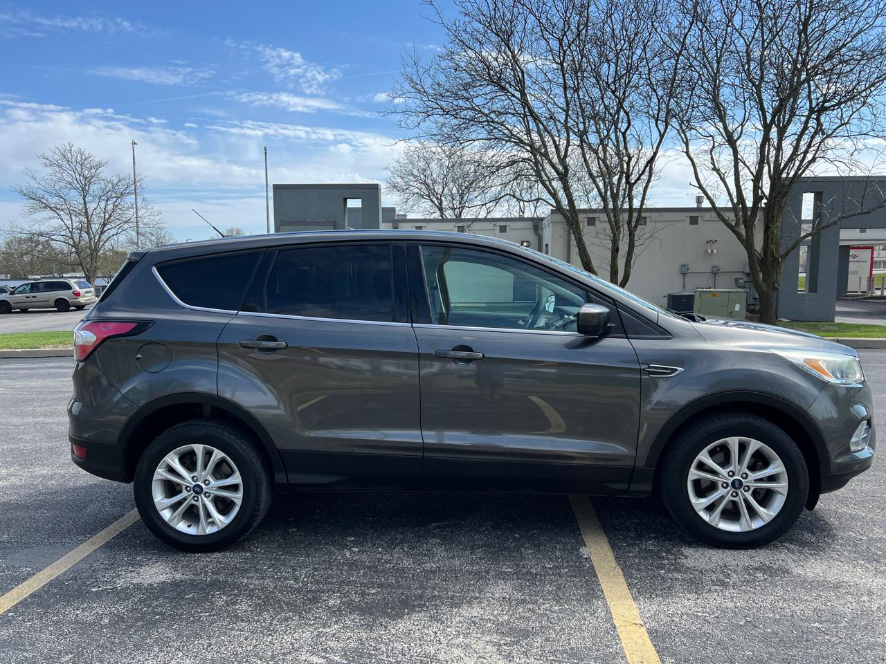 Ford Escape SE FWD 2017