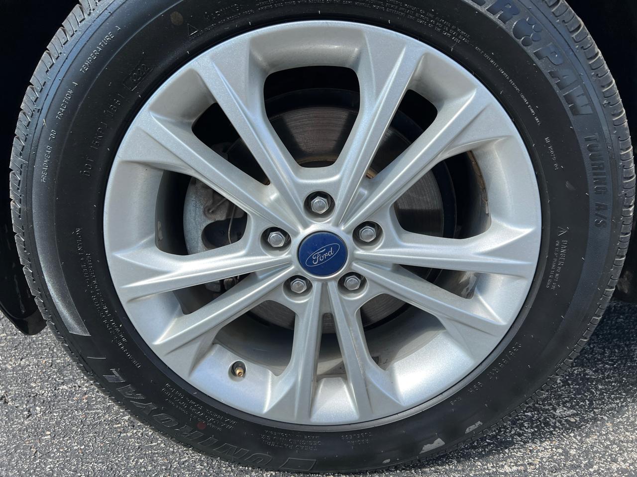 Ford Escape SE FWD 2017