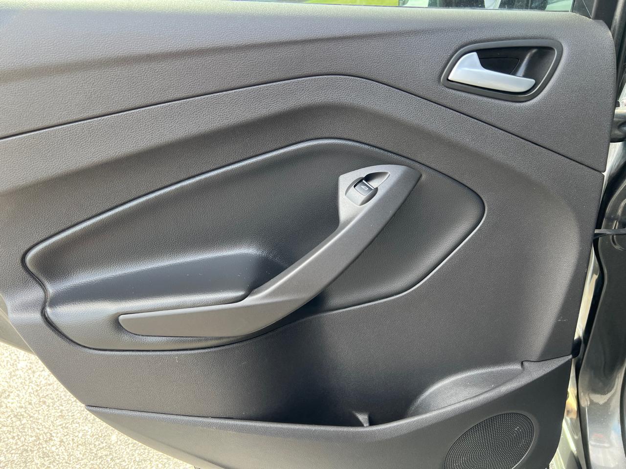 Ford Escape SE FWD 2017