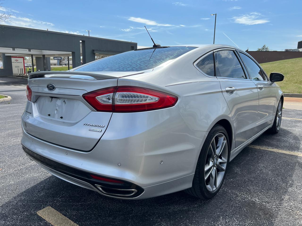 Ford Fusion 4dr Sdn Titanium FWD 2013
