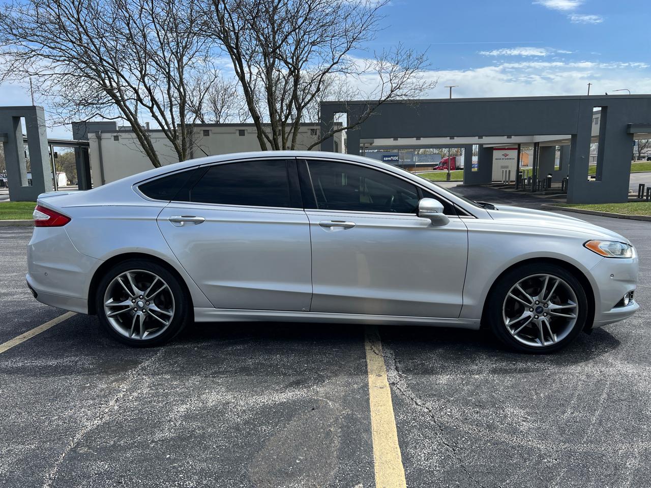 Ford Fusion 4dr Sdn Titanium FWD 2013