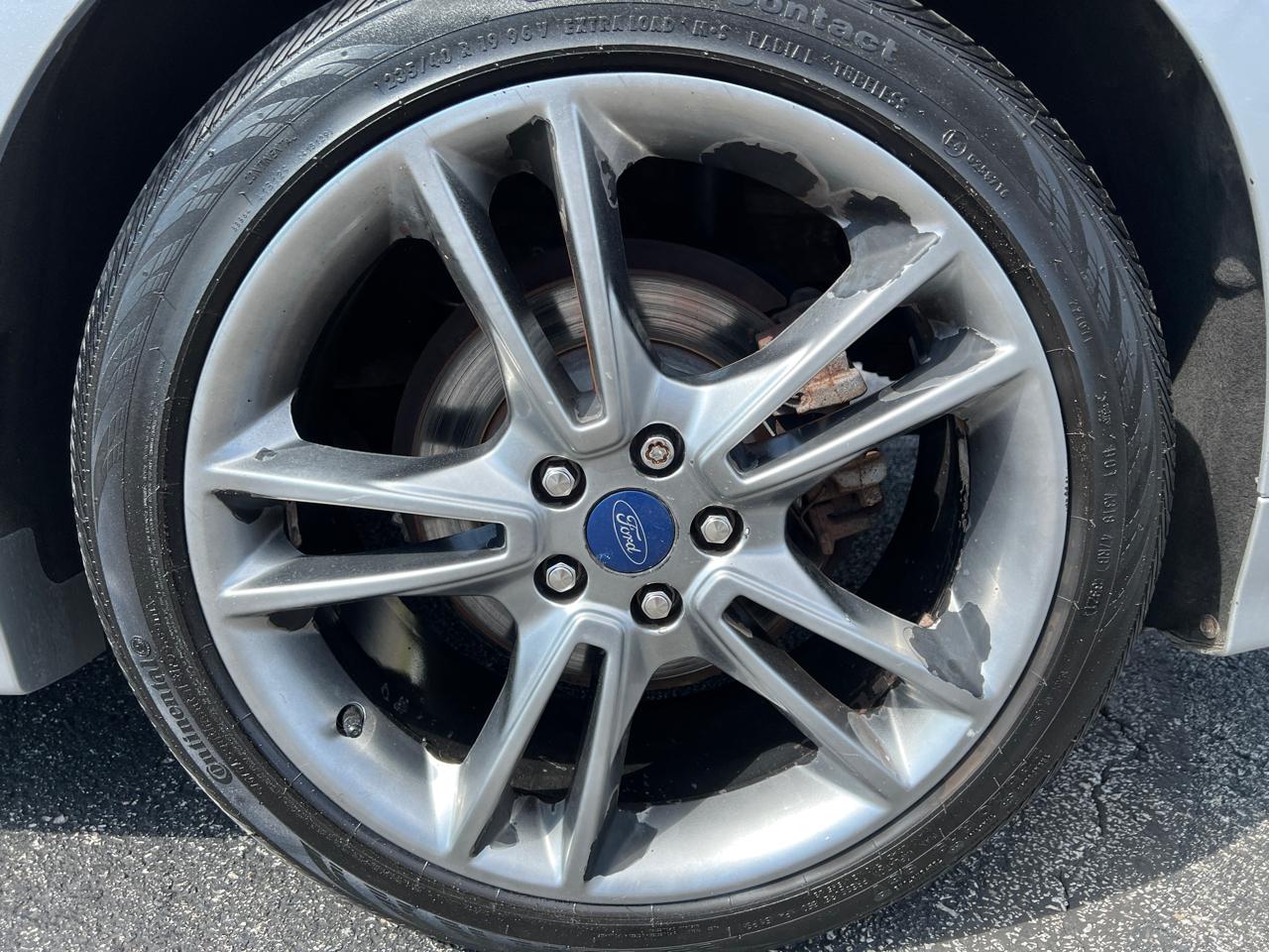 Ford Fusion 4dr Sdn Titanium FWD 2013