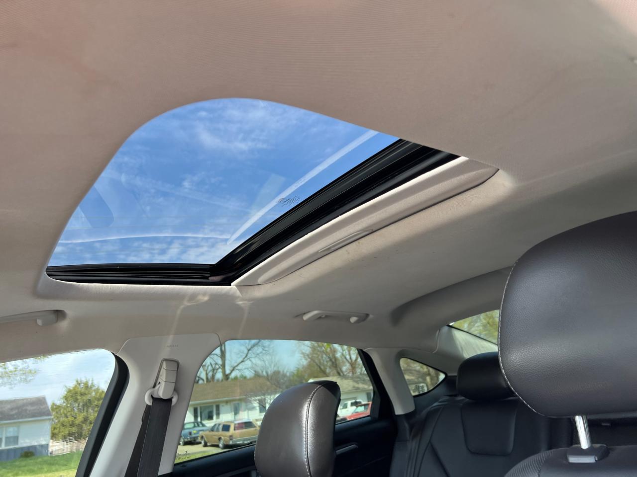 Ford Fusion 4dr Sdn Titanium FWD 2013