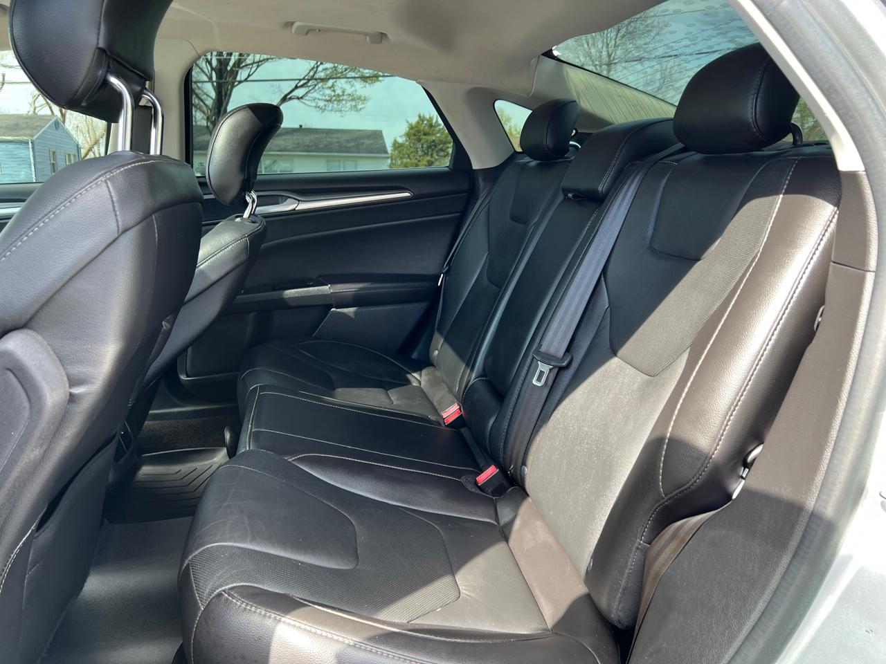 Ford Fusion 4dr Sdn Titanium FWD 2013