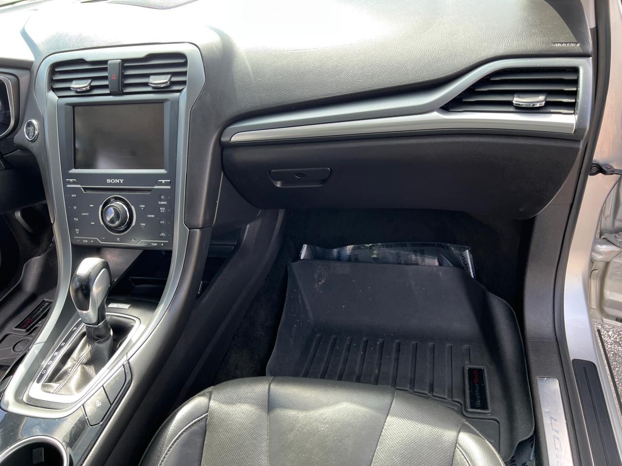 Ford Fusion 4dr Sdn Titanium FWD 2013